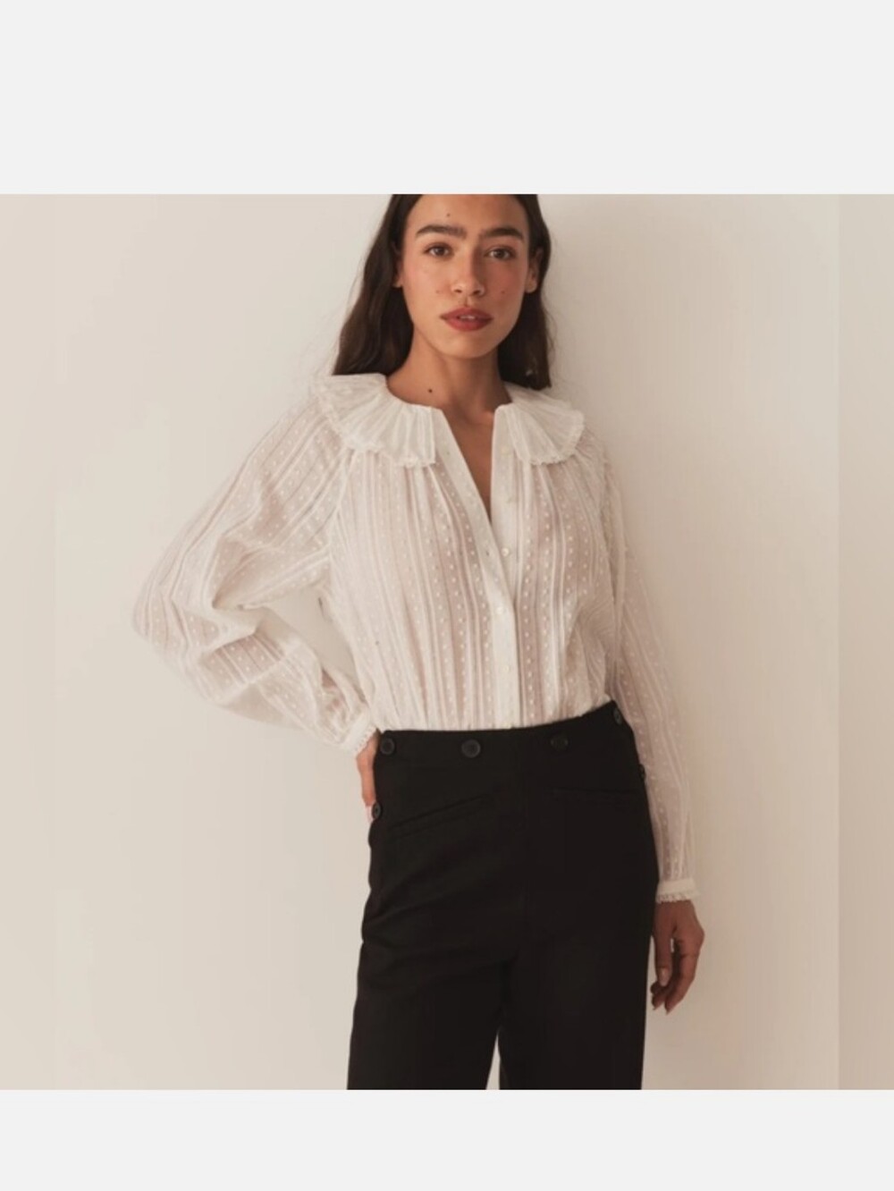 Jacey Doen White Textured Button-Down Blouse